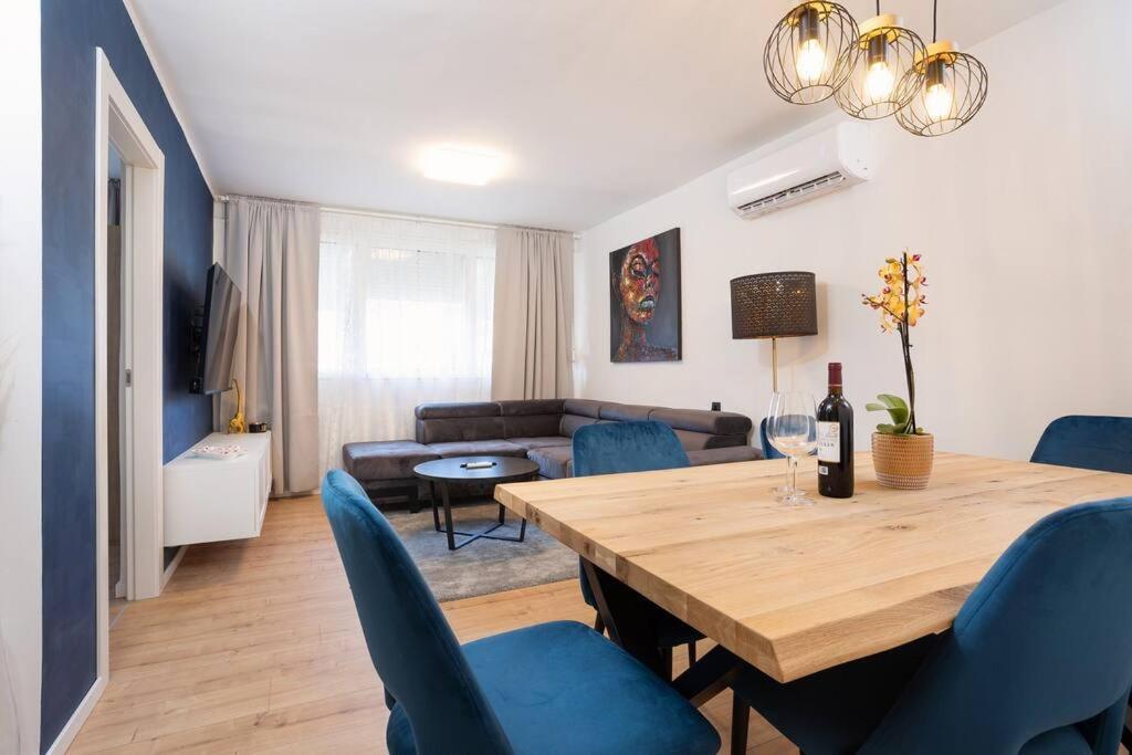 Apartment Glow Split Eksteriør bilde