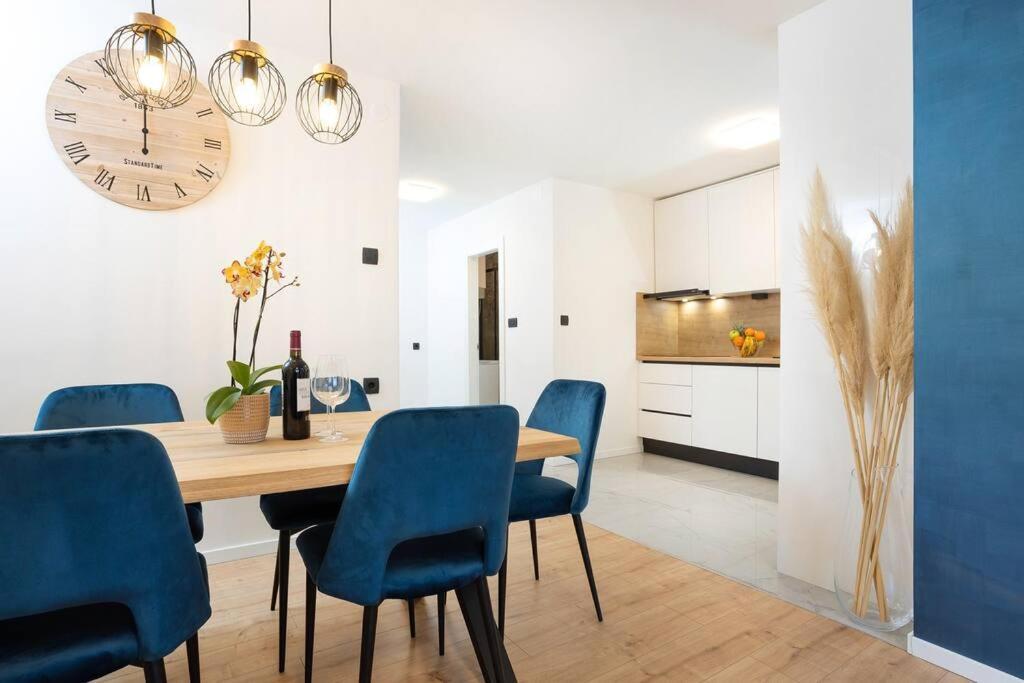 Apartment Glow Split Eksteriør bilde